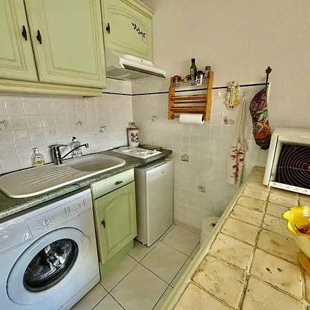 T2 Climatise Proche Avec Terrasse Et Garage - Fr-1-816-14 Daire *