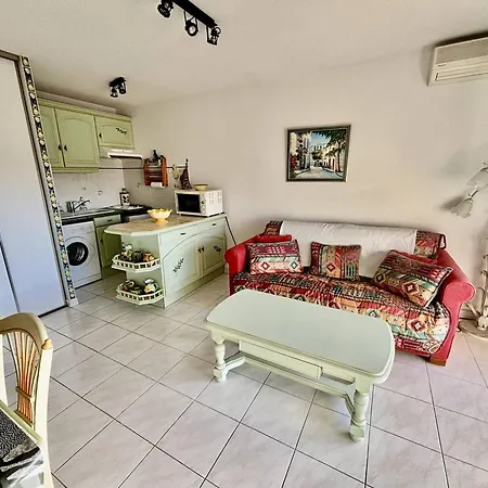 T2 Climatise Proche Avec Terrasse Et Garage - Fr-1-816-14 Διαμέρισμα *