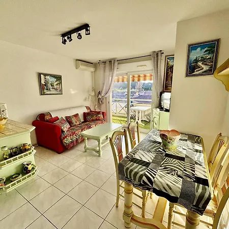 Appartement T2 Climatisé Proche Avec Terrasse Et Garage - Fr-1-816-14 *